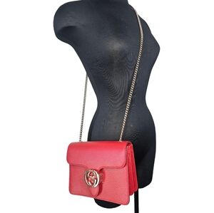 Brand new 100% Authentic💎 red gucci O bag dollar calfskin gg gucci crossbody